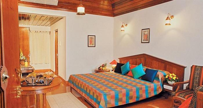 Cocobay Resort